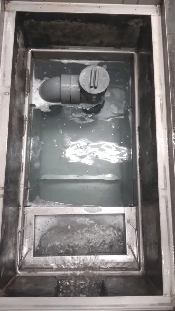 便利屋が教えるグリストラップ清掃法の極意